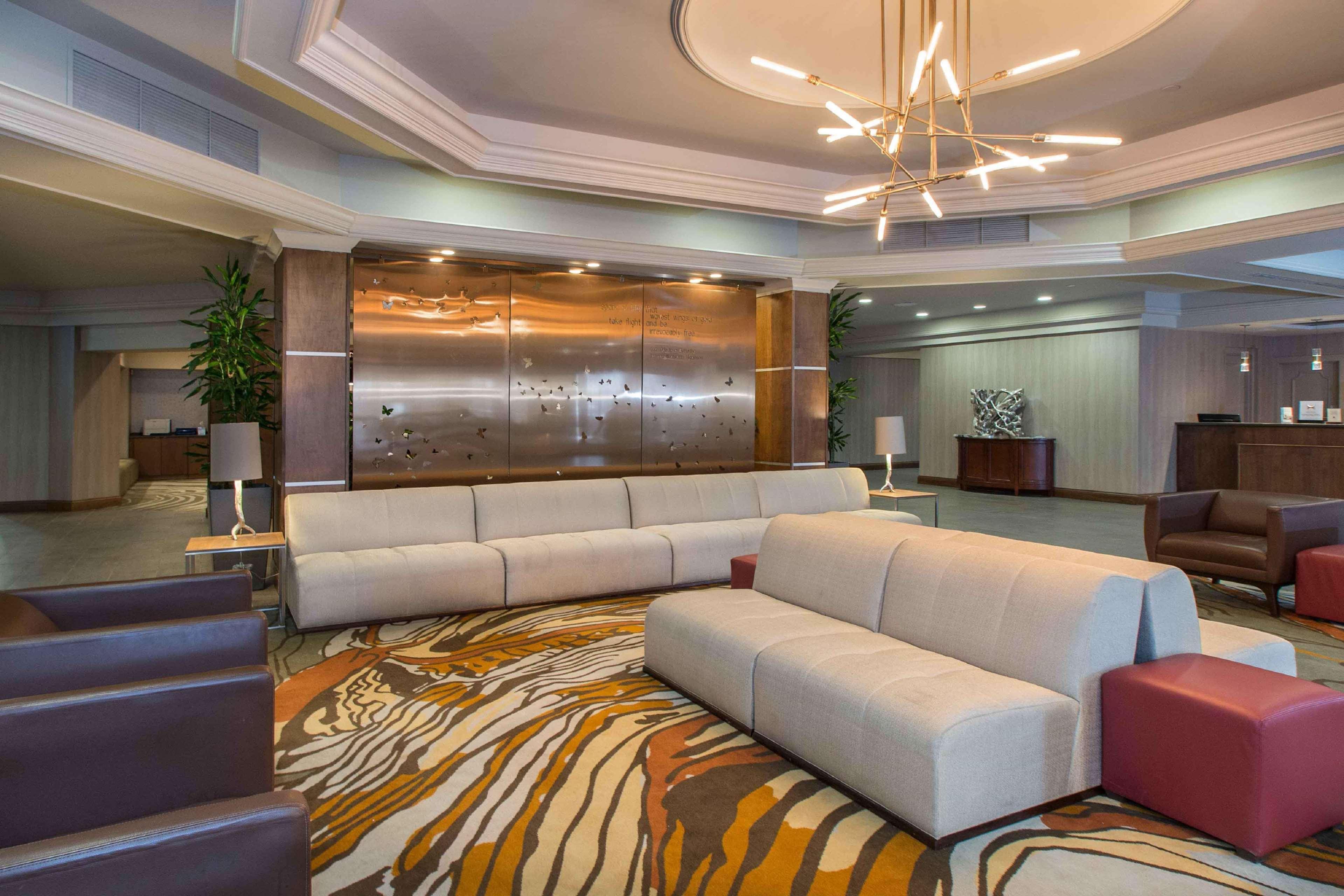 Doubletree By Hilton Cleveland East Beachwood Exterior foto